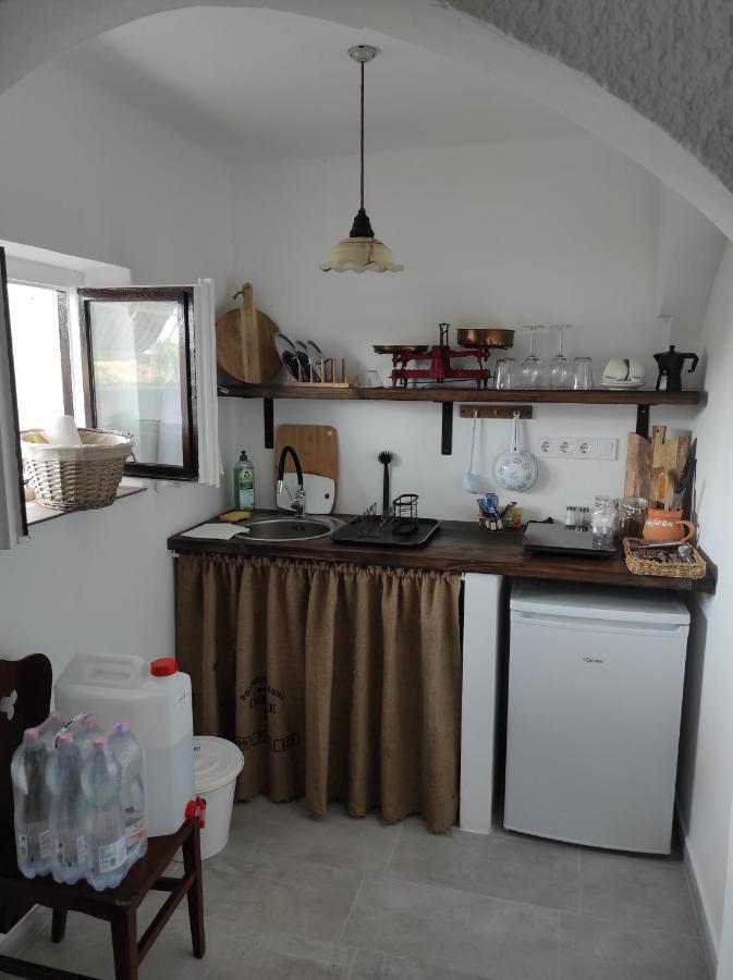 Kishaz A Szolohegyen Apartment Balatonakali Bagian luar foto